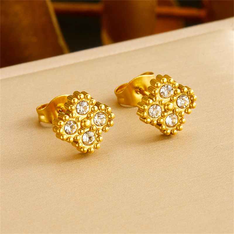 Gold Tone Fashion Retro Moissanite Chain Designer Bracelet For Women Four Leaf Clover Bracelet Luxury Jewelry No Fade Necklace Earrings Bracelet Ring 