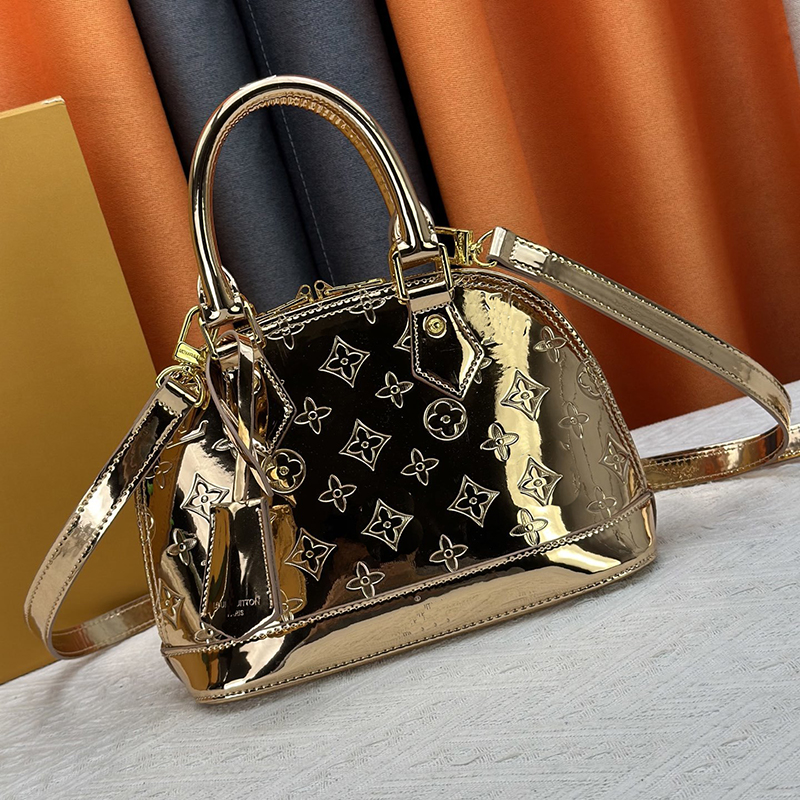 Designer bags, shoulder bags, crossbody luxury bags, designer women's wallets, trendy fashion chain wide shoulder straps, shoulder bags, 100 texture small square bags