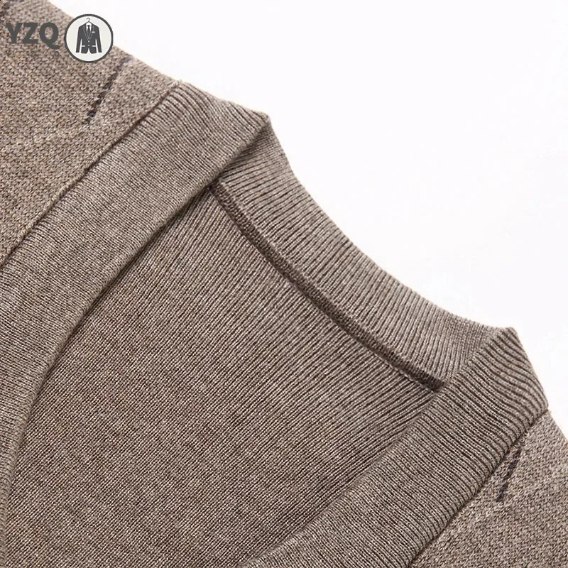 Mens Thickened Casual Sweater Tank Top Autumn and Winter Warm Vneck 251016