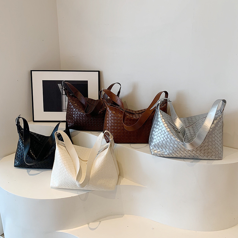 Luxury Brand Designer Bag High-End Woven Tote Bag For Women 2024 New Large Capacity Handheld Shoulder Commuter Bag Crossbody Pillow Bag