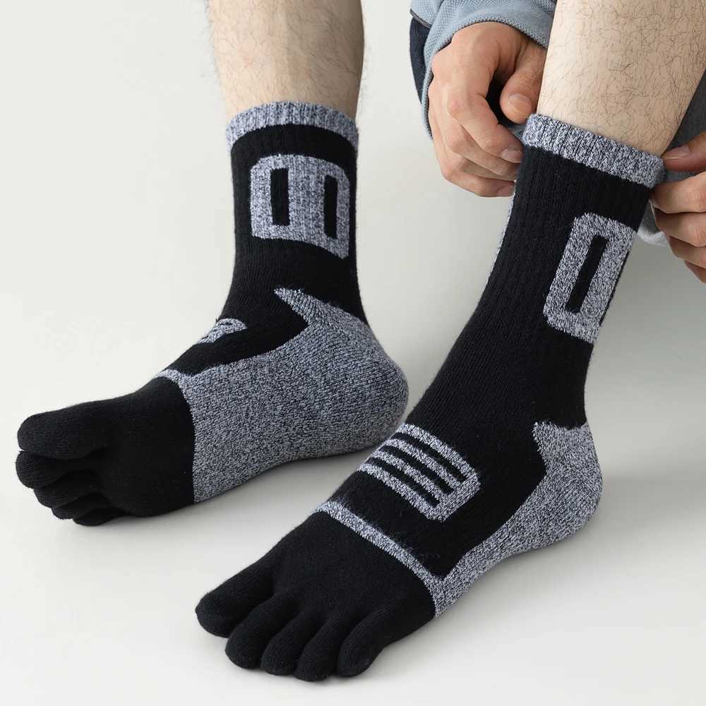 3 Pairs Fleece Toe Socks Men Autumn Winter Warm Five Finger Socks Man High Quality Cotton Sports Crew Socks Running J251028