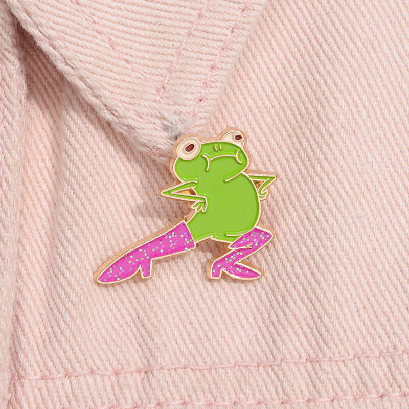 Funny Frog Wearing Pink Boots Animal Brooch Metal Badge Enamel Gift Lapel Pin