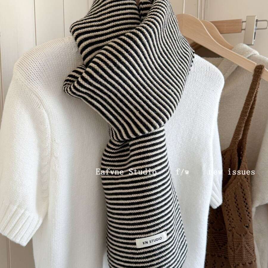 Elegant Black and White Thin Striped Color Matching Style Simple Decorative Short Warm Autumn Winter Women's Scarf