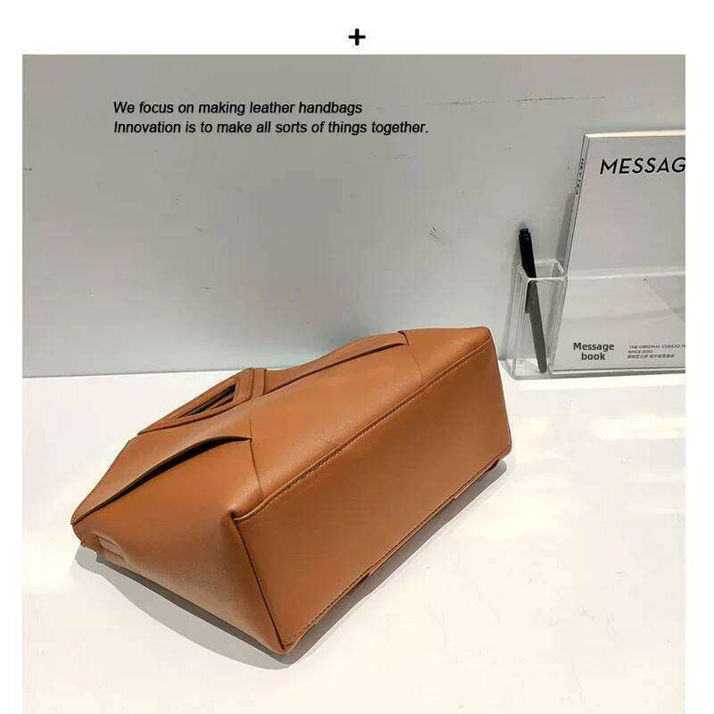 Hand-woven Shoulder Bag for Women, Lightweight, Large Capacity, Simple Strap, Niche, Luxury Fashion, New, 2024