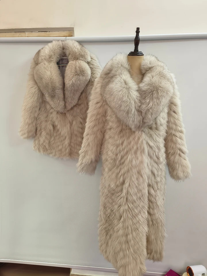 Womens Winter Knitted Fur Coats Lady Fox Fur Long Jacket Overcoat Big Collar 2025 Thick Warm Strip Fur Coat 251027