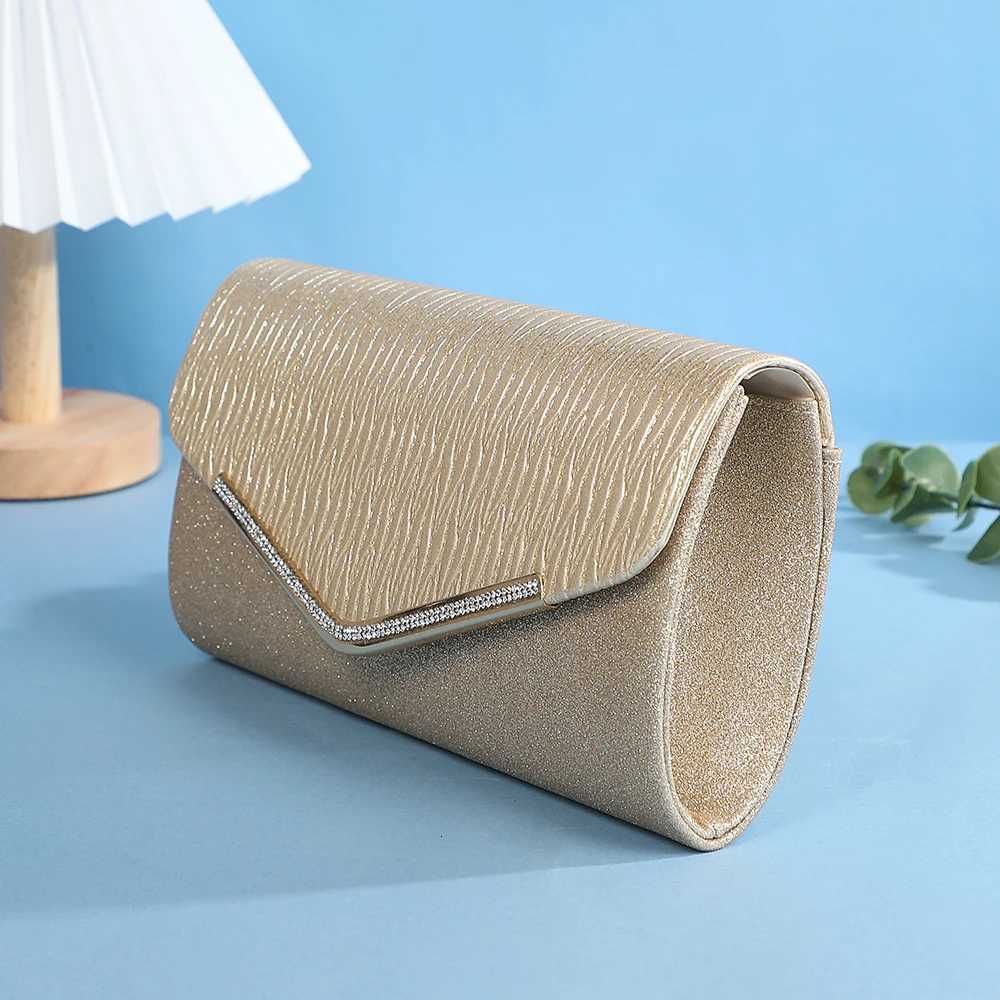 Fashion Womens Clamshell Square Dinner Clutch Bag with Metal Chain Single Shoulder Crossbody Strap for Socialite Party Storage H251027