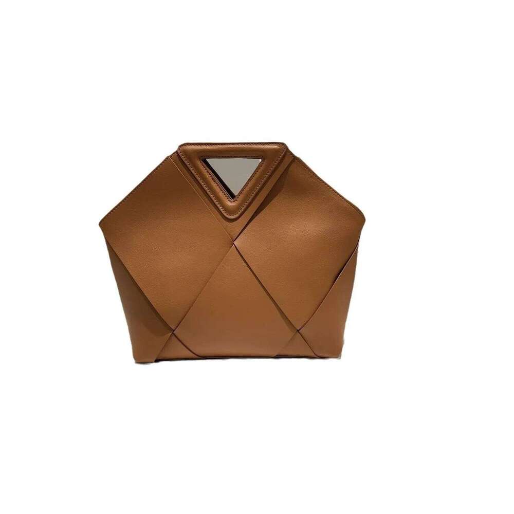 Hand-woven Shoulder Bag for Women, Lightweight, Large Capacity, Simple Strap, Niche, Luxury Fashion, New, 2024