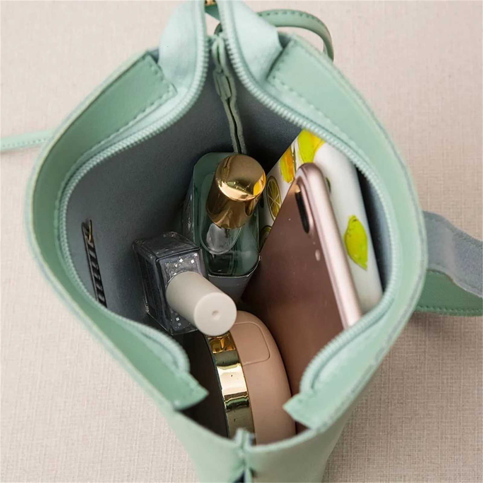 WomenS Bags Trendy Fashion Drawstring Lady Bag CrossBorder Casual Letter Handbag Mochilas Para Mujer Mochilas FemeninasW251028