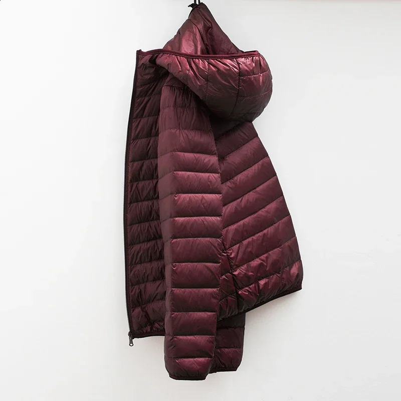 Men Winter Coat Fashion Hooded White Duck Down Jackets Plus Size Ultralight Down Coat Portable Slim Down Parkas 251027