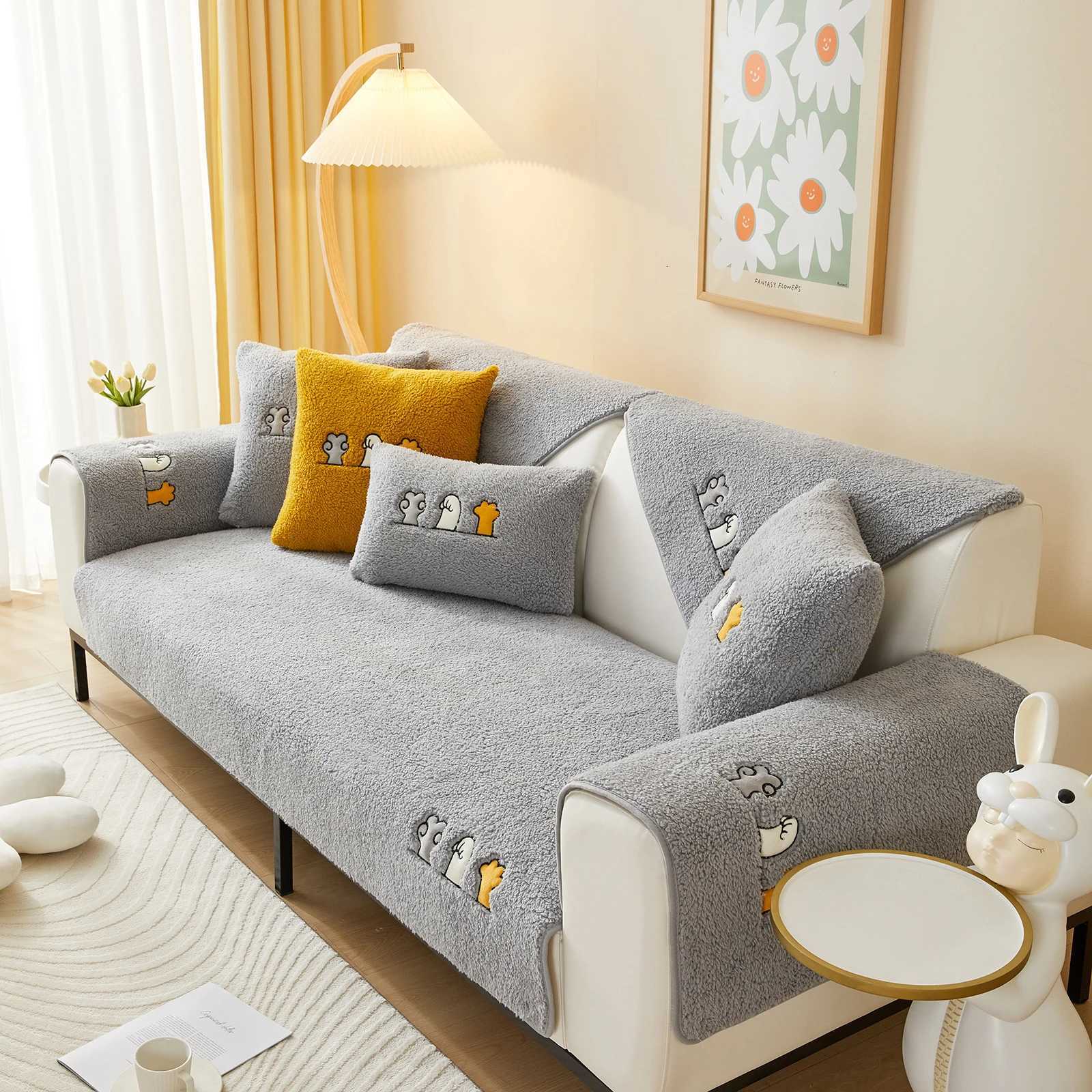 Winter Lamb Wool Sofa Towel Thicken Warm Plush Soft Smooth Sofa Mat Covers for Living Room Solid Color Antislip Couch Cover C251028