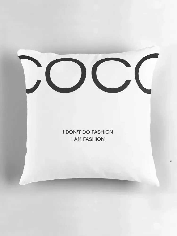Pillow Case Fashion art Fashion print Scandinavian art Modern art Wall Print Minimstic Modern Throw C251028