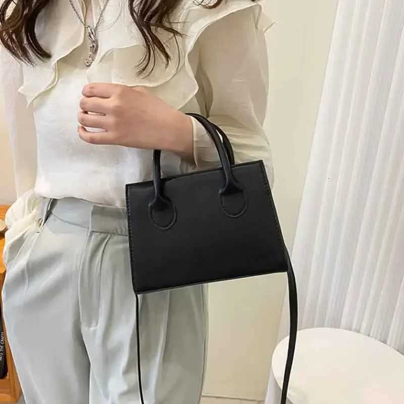 Minimalist Black Small Square Bag AllMatch Top Handle Purse Classic Shoulder Bag for Work Women Handbags Crossbody Bags PurseW251028