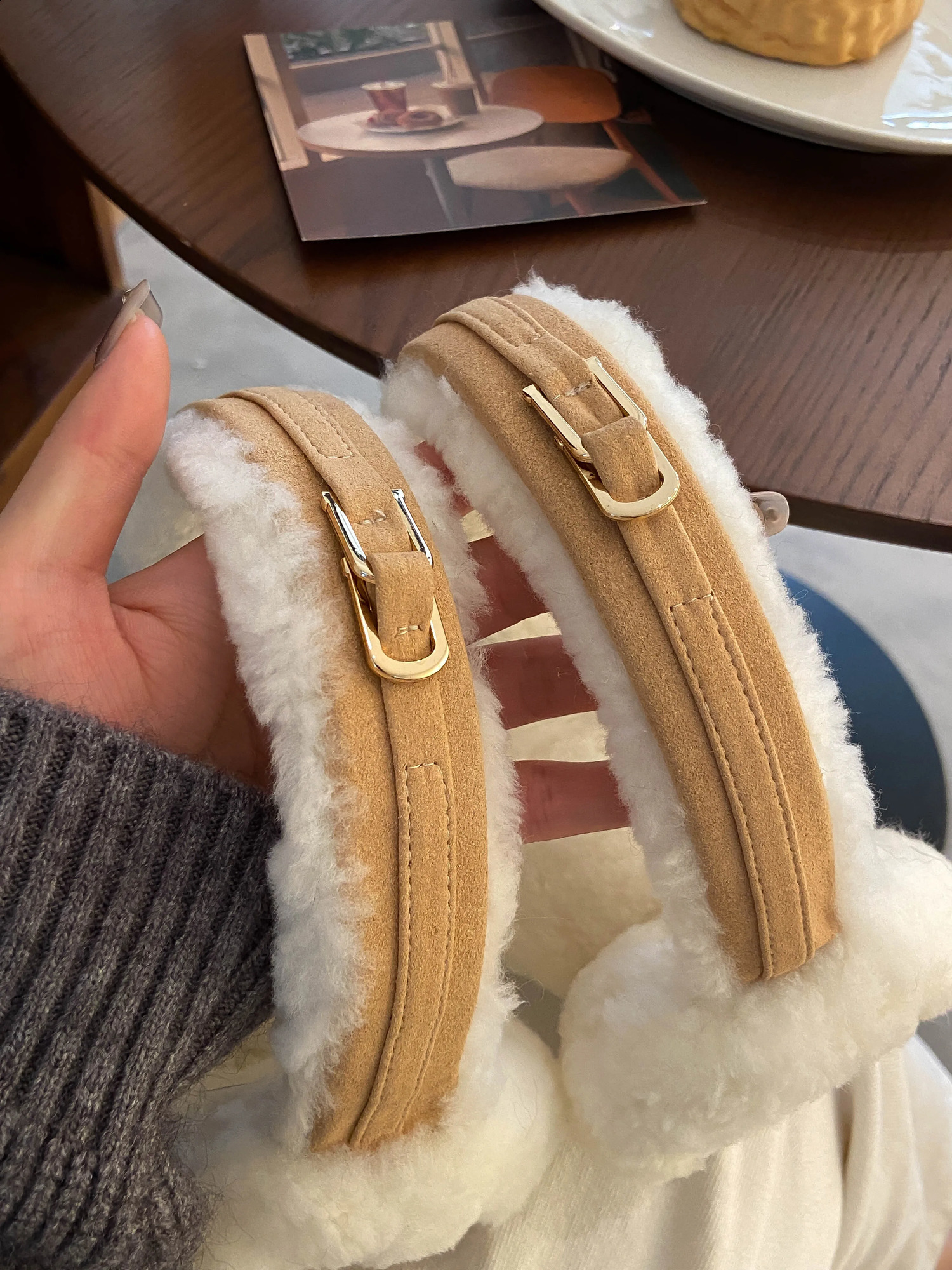 2024 Wool Ear Warmer Winter Sheepskin Ear Muffs for Women Men Soft Warm Solid Earflap Outdoor Cold Protection EarMuffs Ear Cover 251027