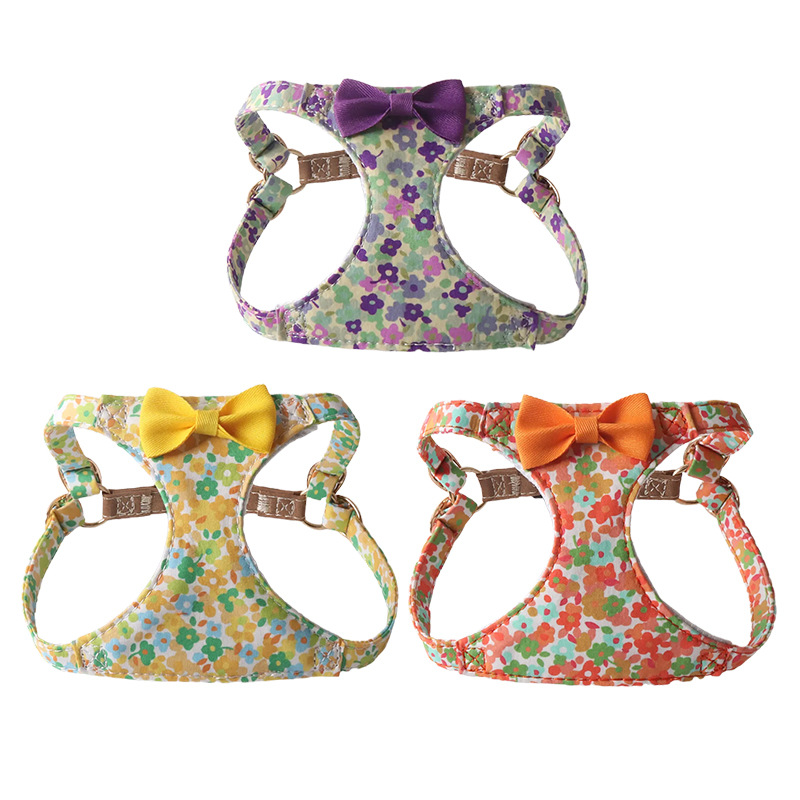 Fashion Floral Pattern Pet Harness Leash Set with Bowknot, Adjustable & Durable,Stylish Walking Gear, Comfortable Pet Vest Harness with Leash for Smal