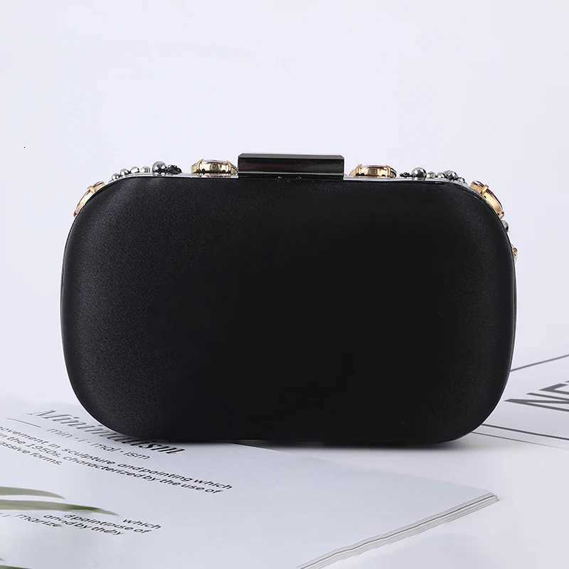 Handmade Red Green Beaded Ladies Gem Clutch Handbag Women Clutches For Woman Party Wedding Evening Hand Bag H251027