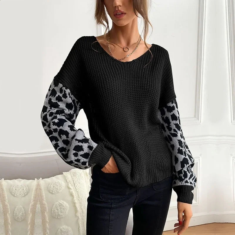 Fashion Leopard Print Neck Pullover Sweater Women Loose Comfortable Long Sleeved Knitted Sweaters Casual Tops Autumn Winter 251027