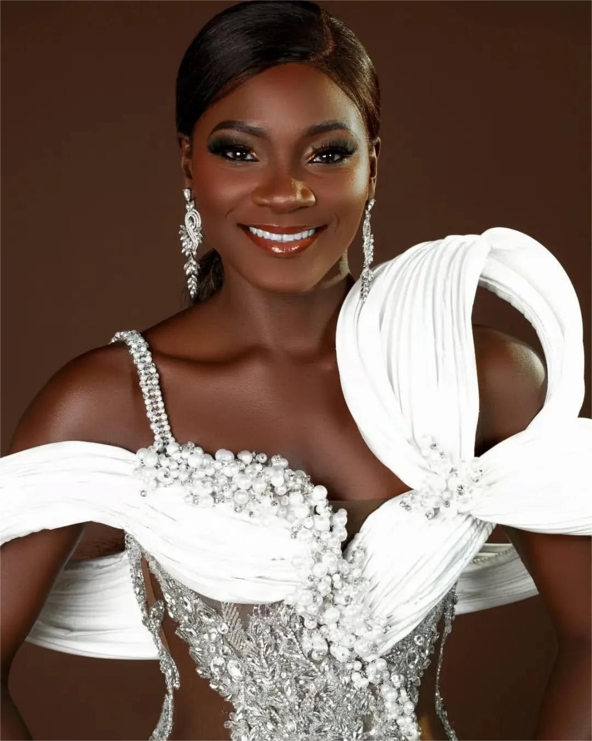 Arabic Aso Ebi Plus Size Wedding Dress in Ivory with Floral Lace Beaded Crystals Spaghetti Straps and High Split