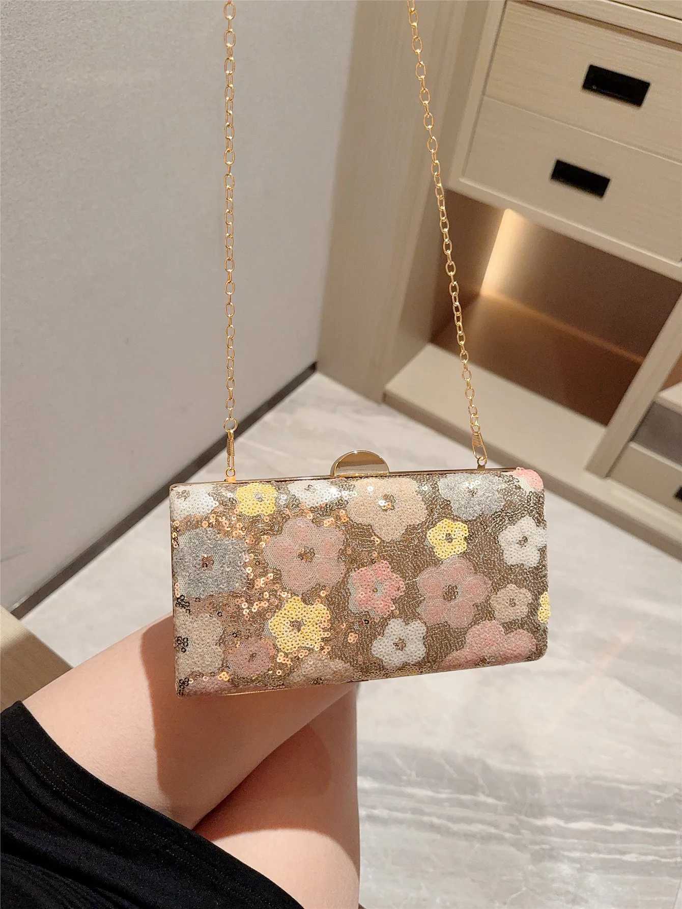 Fashion New Handbag Womens Sequin Flower HandHeld CrossBody Clutch Bag Cheongsam Small Bag Gold Bag Evening Bag H251027