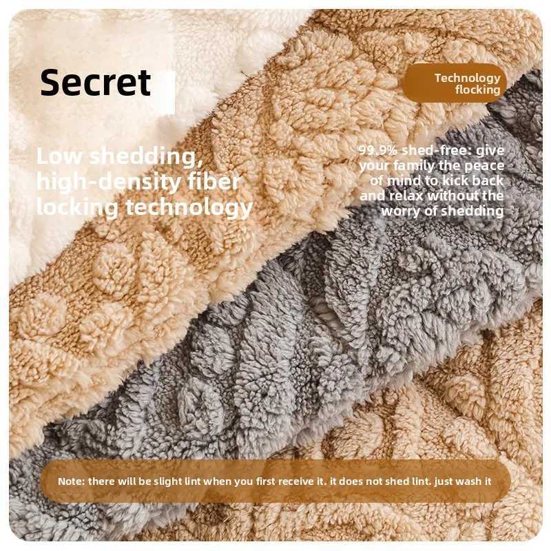 1PC Thick Plush Sofa Covers Universal Anti Slip Couch Cushion Pad Winter Warm Cream Style Sofa Couch Slipcovers for Living Room C251028