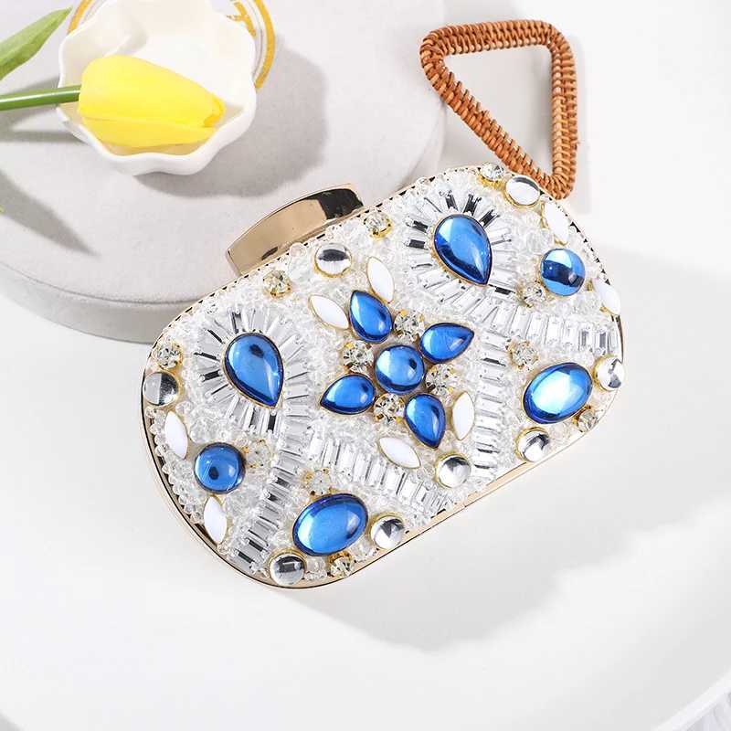 Elegant Diamond Chain Shoulder Bag for Women Large Capacity Fashion Trend European And American Style Evening Dress Bag H251027