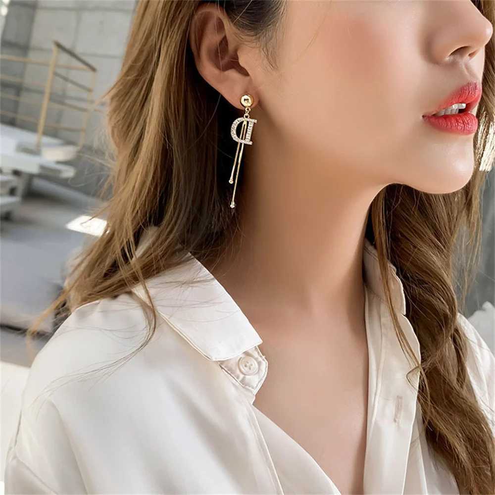Bead Tassel Long Simple Earring Trend Gold Color Crystal Letter D Earrings Elegant Jewelry AccessoriesW251029
