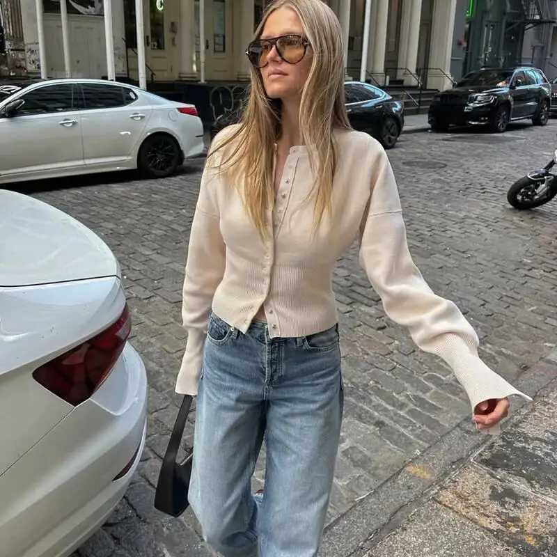 Knit Sweater Spring Fashion Womens Cardigan Casual Streetwear Solid Color Round Neck Button High Waist Short Top FemaleT251028