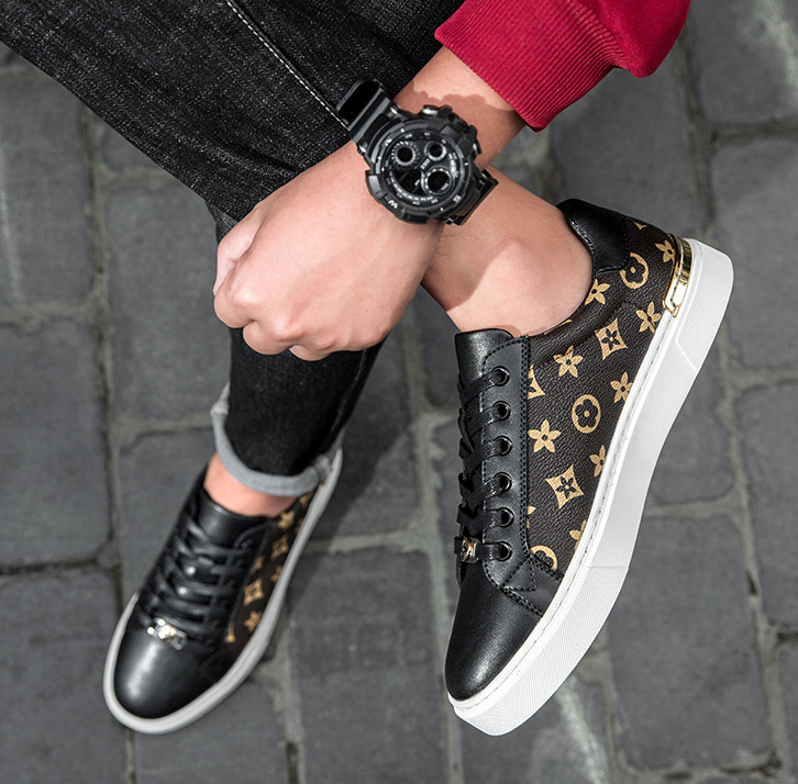 Free shipping Designer Textured Print Sneakers with Luxe Metal Accent Daily Occasion Wear Fashion Stylish Versatile Trendy Shoes