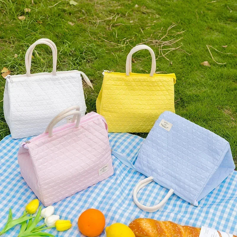 Portable Lunch Box Bag Fashionable Simple Large Capacity Women Waterproof Tote Bag Insulation Food Bag for Office Workers 251029