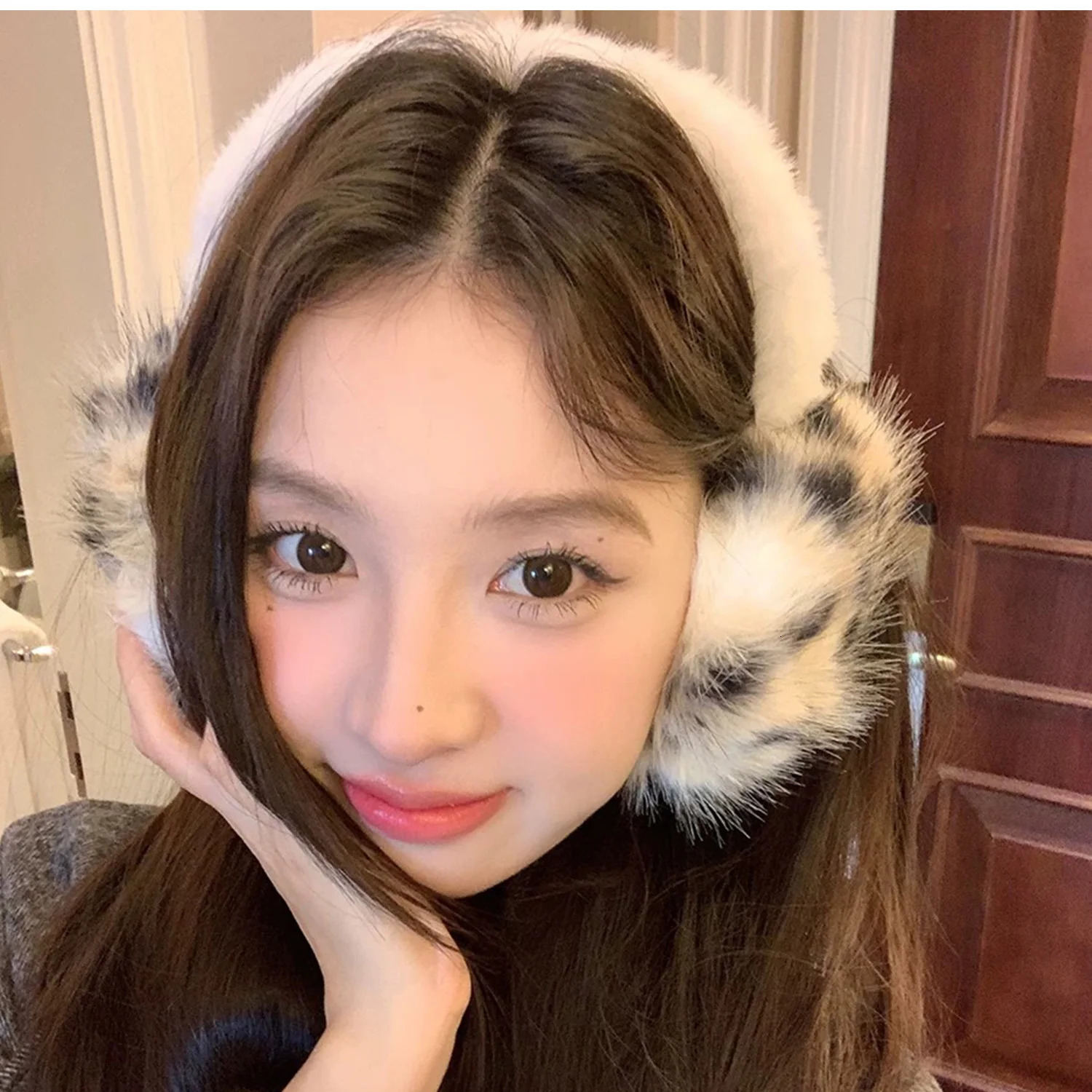 Y2k Leopard Faux Fur Earmuffs Folded Winter Warm Thicken Antifreeze Ear Muffs Women Outdoor Cold Protection EarMuffs Ear Cover 251029