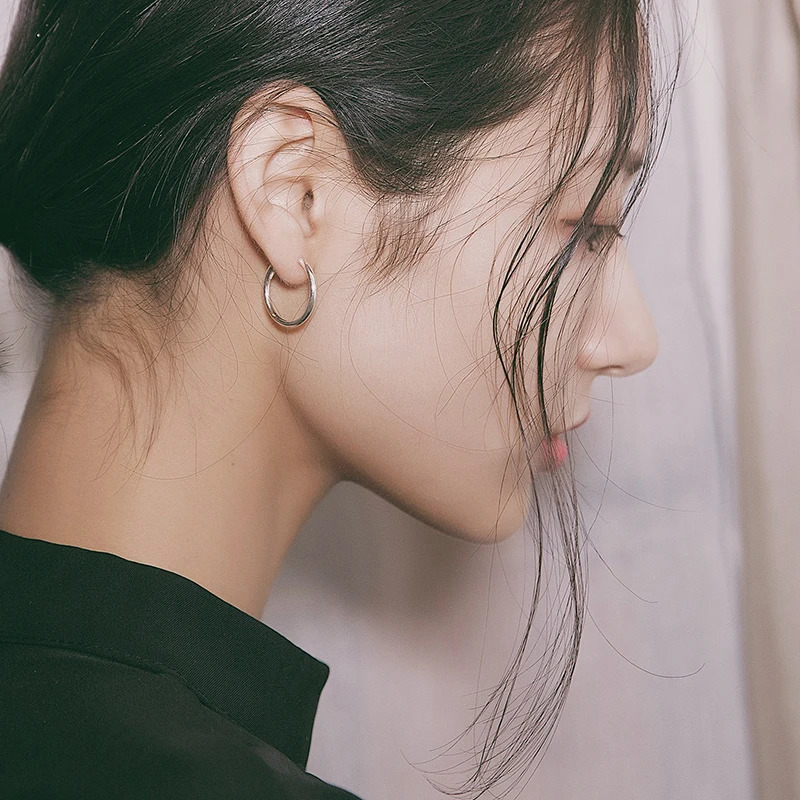 925 Sterling Silver Simple Ear Bone Hoop Earrings For Women Small Buckle Round Circle Hoops gift 251013