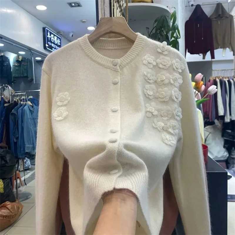 Korean Soft Waxy Knit Cardigan Women Round Neck Joker Sweater Ladies New Flowers Long Sleeve Casual Sweater Female Jacket TopsT251028
