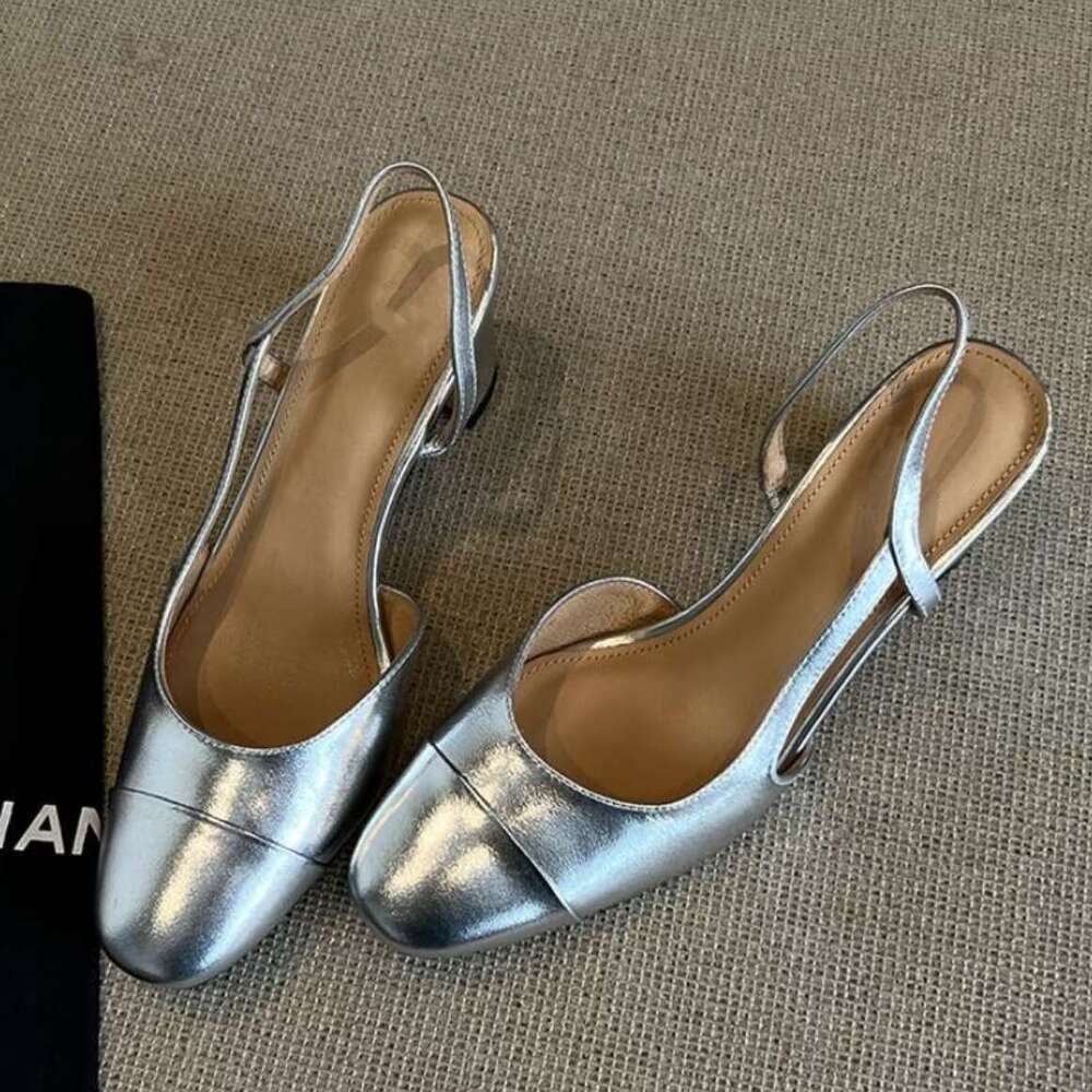 2025 New Elegant French Minimalist Chic Designer Shoe Women's Solid Color Buckle Strap Versatile Lady Summer Mid-Heel Sandals