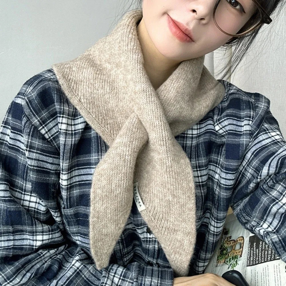 Windproof Neck Warmer Wool Knitted Scarf Collar Coldproof Triangular Neckerchief Solid Warm Collar Women Scarves Winter 251029