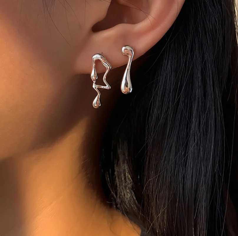 VENTFILLE 925 Sterling Silver Asymmetric Lava Earrings Womens Premium Hip Hop Earrings Niche Light Luxury PersonalityW251029