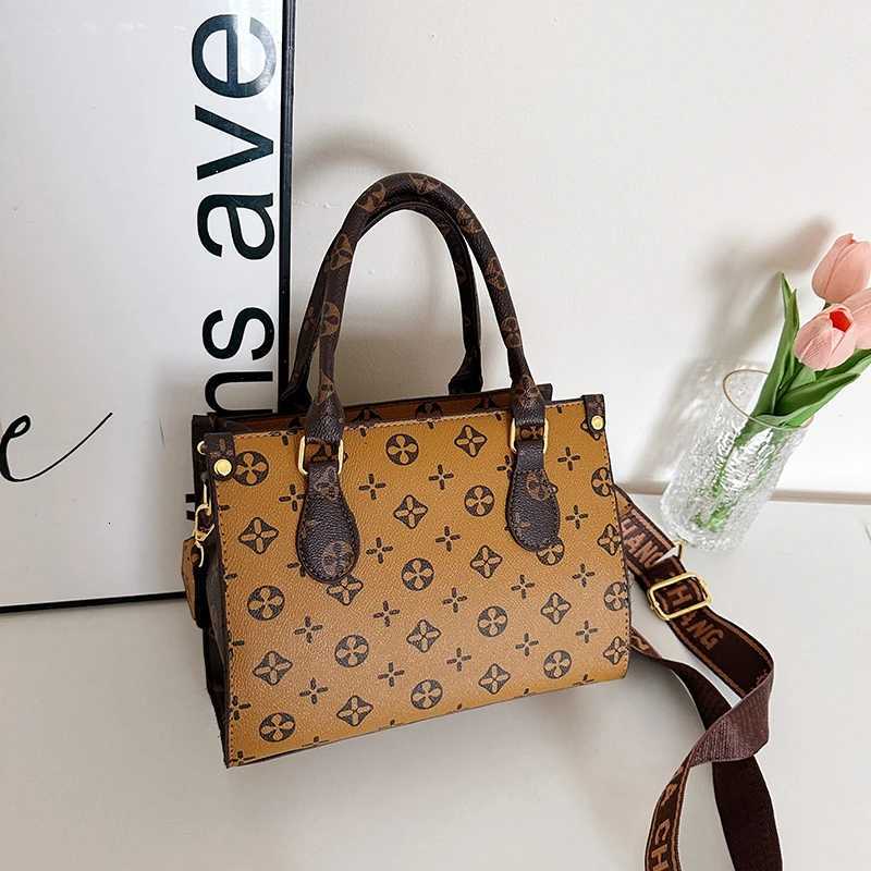 Classic Designer Leather Zipper Crossbody Bag For Women Vintage Shoulder Handbag Ladies Fashion Evening Purse W251029