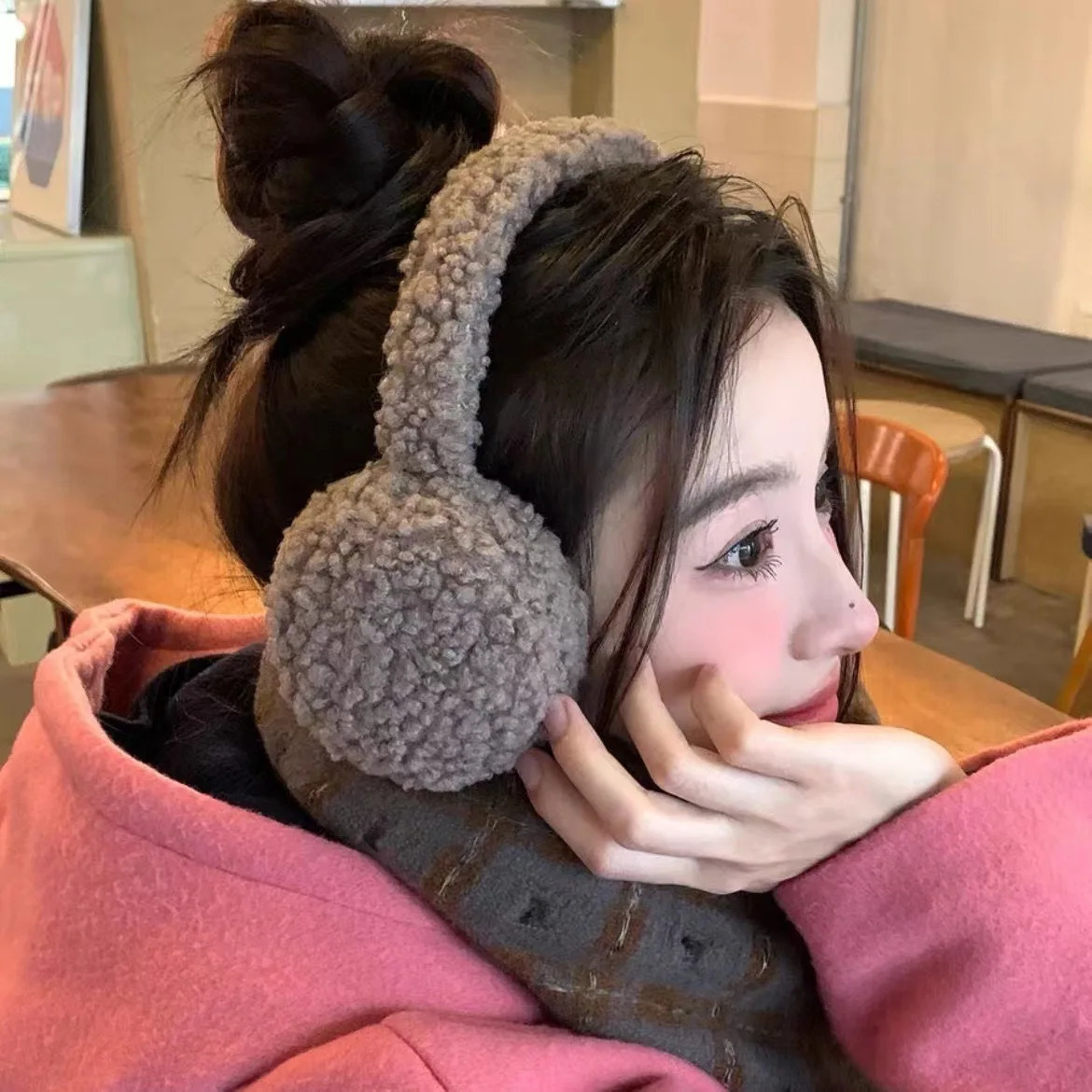 Minimalist Lambswool Plush Earmuffs Winter Fashion Woman Girl Ear Muffs Warm Outdoor Clothing Accessories 251029