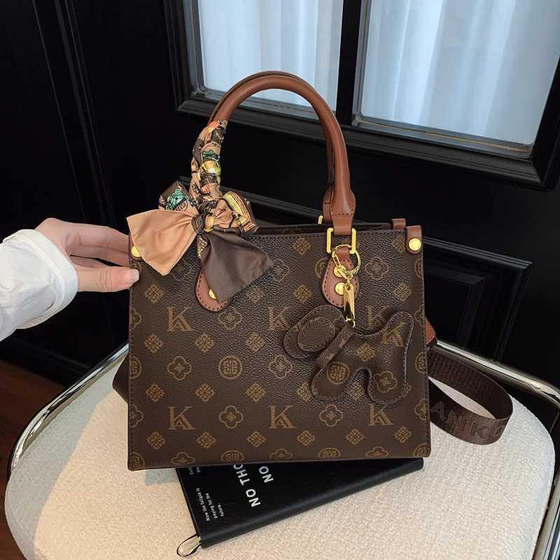 Popular Womens Leather Shoulder Bag Crossbody Bag Handbag For Ladies Luxury Brand Elegant Classic Messenger Tote Designer W251029