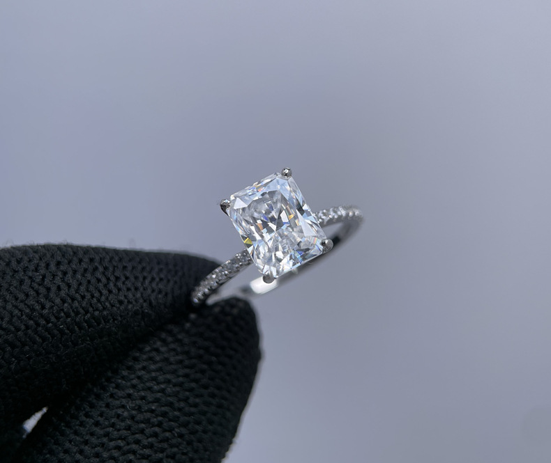 TaiYang S925 3ct 8x10 Rectangle Moissanite Ring for Women, Luxurious 925 Sterling Silver Wedding Engagement Diamond Ring with Moissanite Certificate