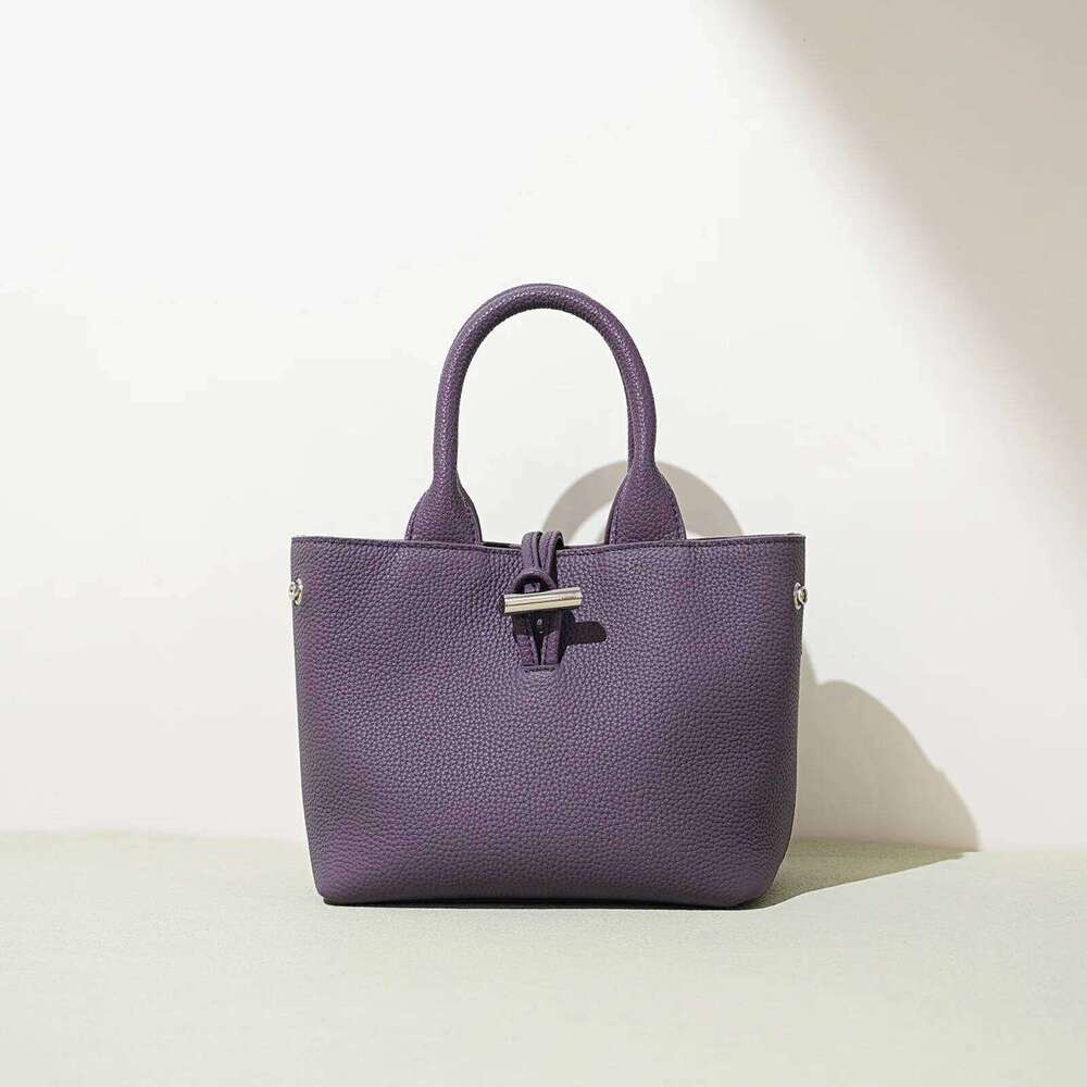 Genuine Leather Bucket New Niche Design Top Layer Cowhide Soft One-Shoulder Crossbody Bag Fashionable Ladies Handbag 251029