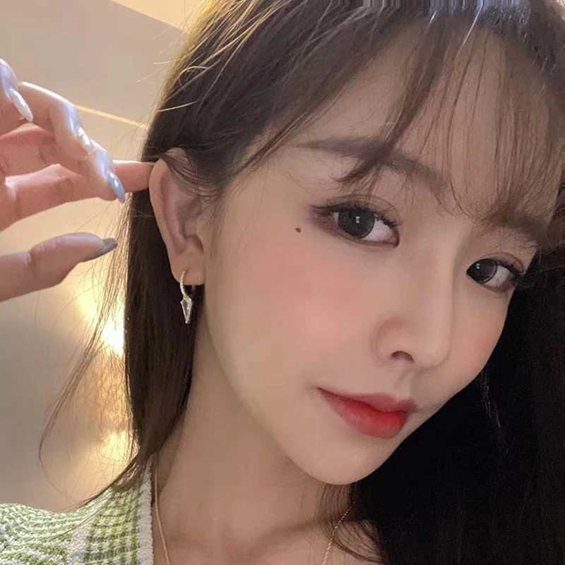 Luomansi Punk Style High Carbon Diamond Earrings Super Flash Sharp Earrings Personalized High JewelryW251029