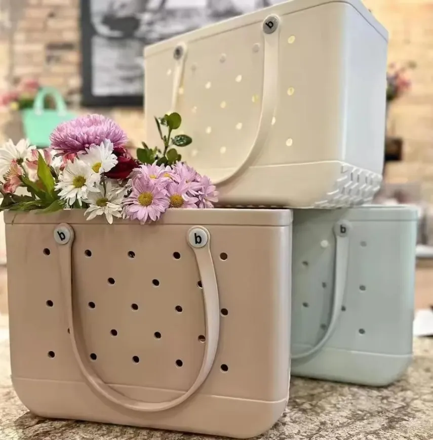 Waterproof Eva Beach Bags XL Large Punched Tote Rubber Water Beach Bags Waterproof Outdoor Picnic Basket Rubber Bag Summer Designer Christmas Gifts Shopping Bags