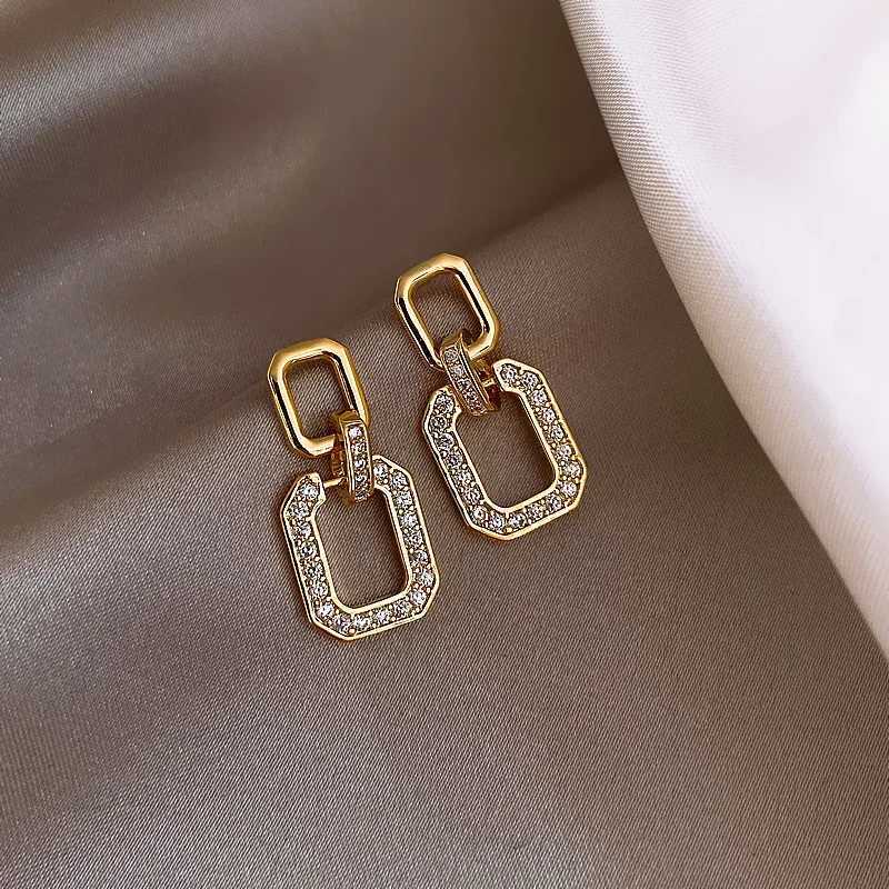Exquisite Luxury Micro Inlaid Zircon Geometric Square Earrings for Woman 2024 Korean Fashion Jewelry Party Girls Unusual EarringW251029