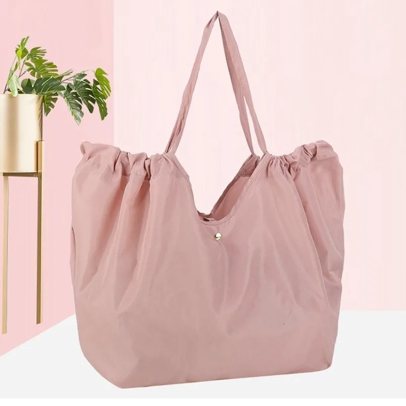 Fashion Foldable Shopping Bag Environmental Protection Large Capacity Supermarket Shopping Portable Folding Bag Out Handbag 251029