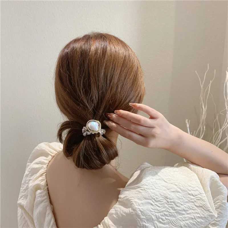 Exquisite Lady Pearl Hair Ties Elegant Women Scrunchies Rubber Band Fashion Elastic Ponytail Holders Hairband Jewelry Hair ClipW251028