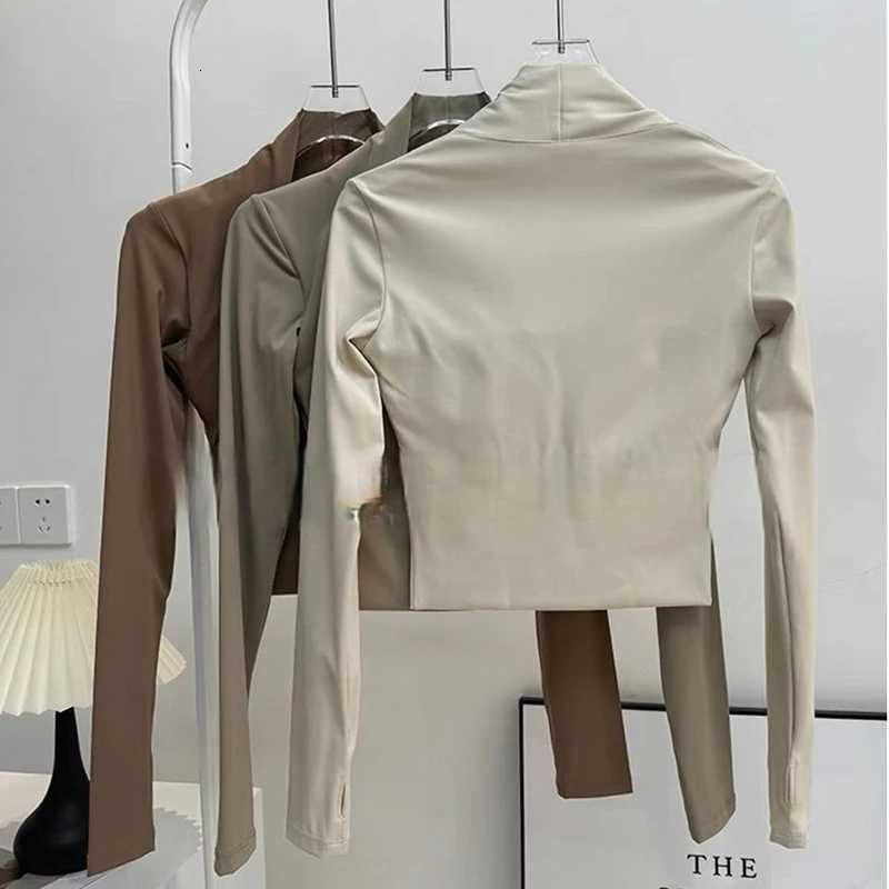 Womens Elegant Long Sleeve Yoga Shawl Sports Top with Chest Cushion Short Elegant Yoga Top Small Camback Pura Speed Dry AutumnXJ251029