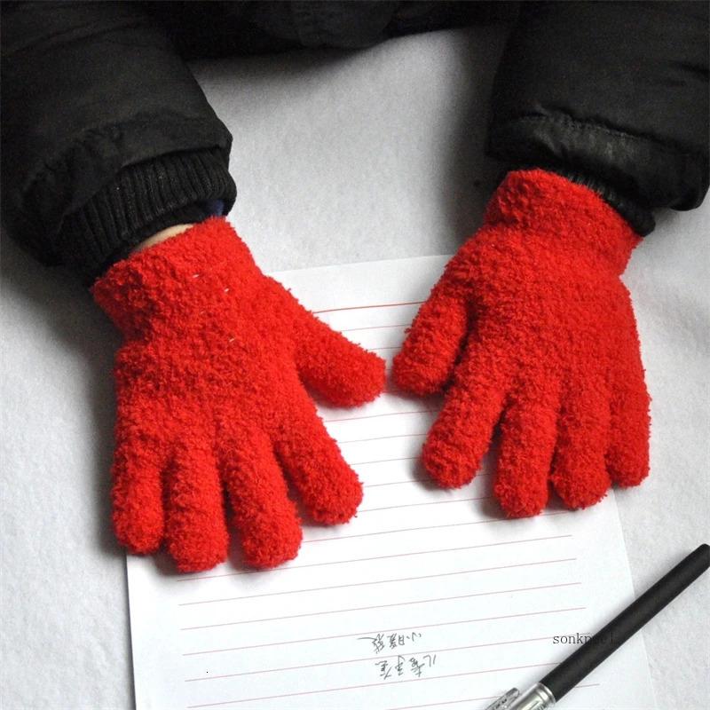 Warmom Coral Fleece Thicken Kids Gloves Winter Keep Warm Children Baby Plush Furry Full Finger Mittens Soft Gloves For 04 Years 251029