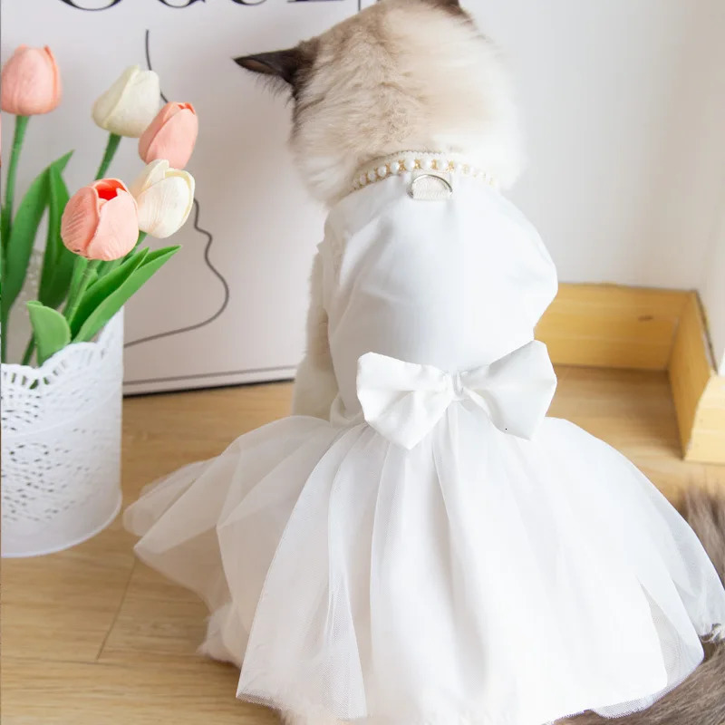 Pet Wedding Clothing Cat Spring Summer Thin White Retro Flower Dress Princess Wedding Dress Suitable for Small and Medium Dogs 251029