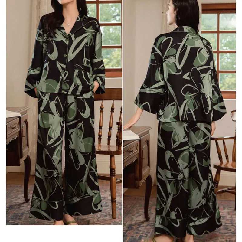 Premium Womens Ice Silk Pajama Set Lightweight Long Sleeve Loungewear Fashionable Silk Design Luxurious Comfort for HomewearT251029