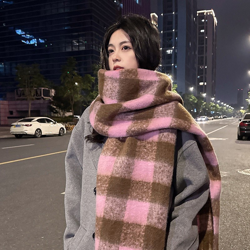 Mint Green Scarf Autumn And Winter Female Atmosphere Feeling Plush Thickened Warm Send Girls Shawl New Style 2025s hot