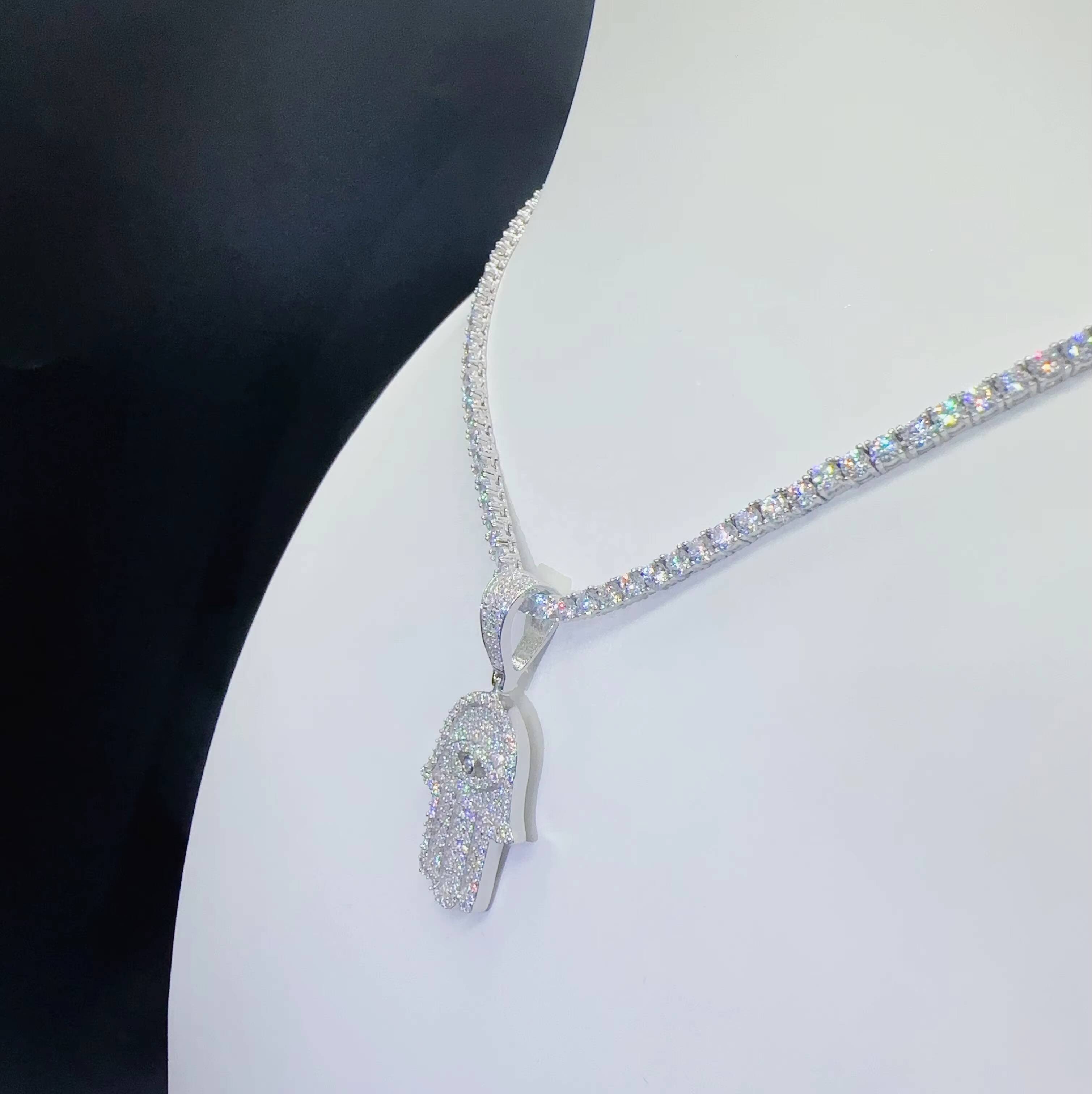 Sterling Silver 925 Jewelry Moissanite Hamsa Hand Pendant VVS Diamond Iced Out Pendant Hip Hop Pass Tester